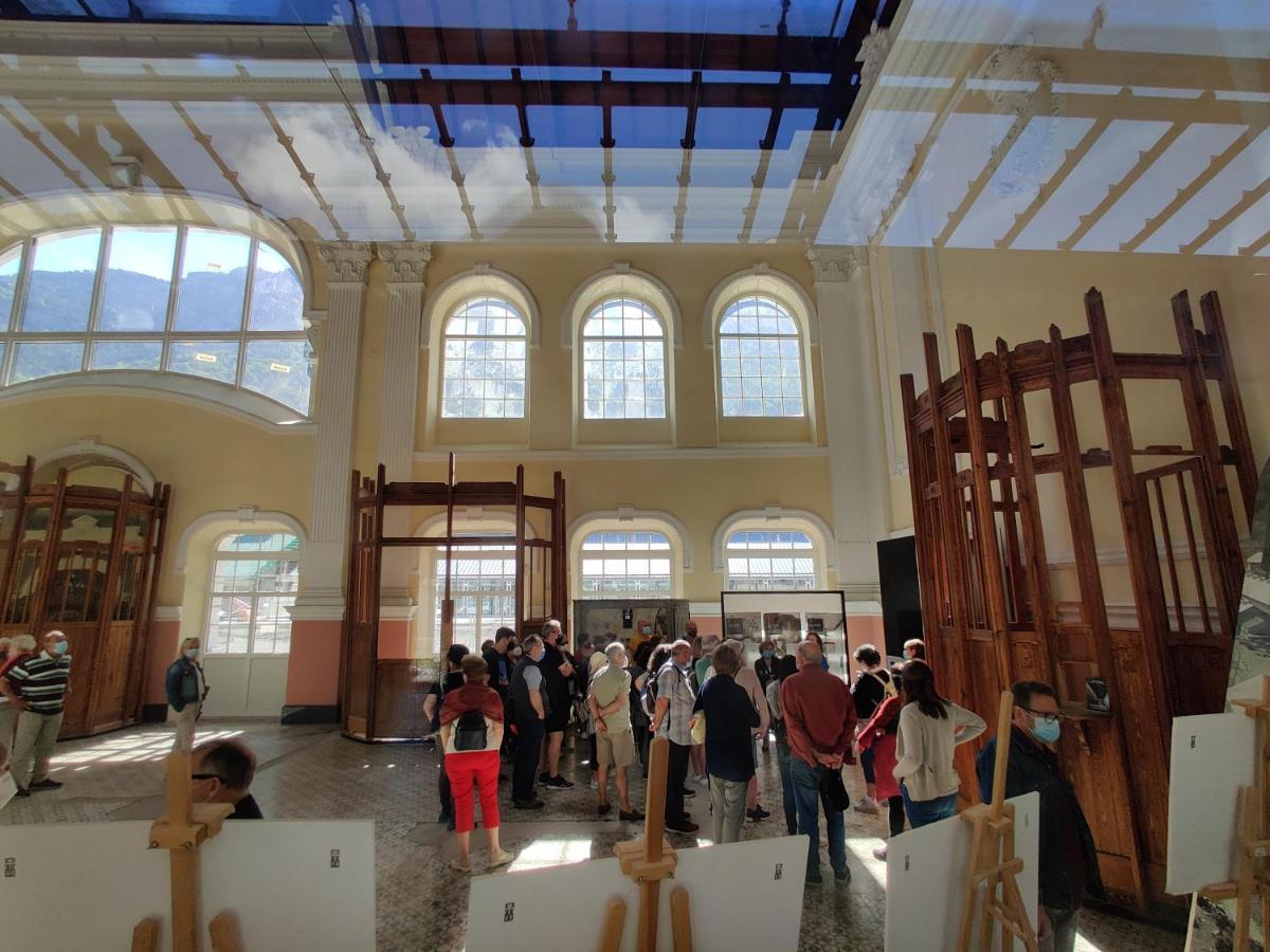 "Leo Pixel" Avairent Canfranc Estacion Apartment Bagian luar foto