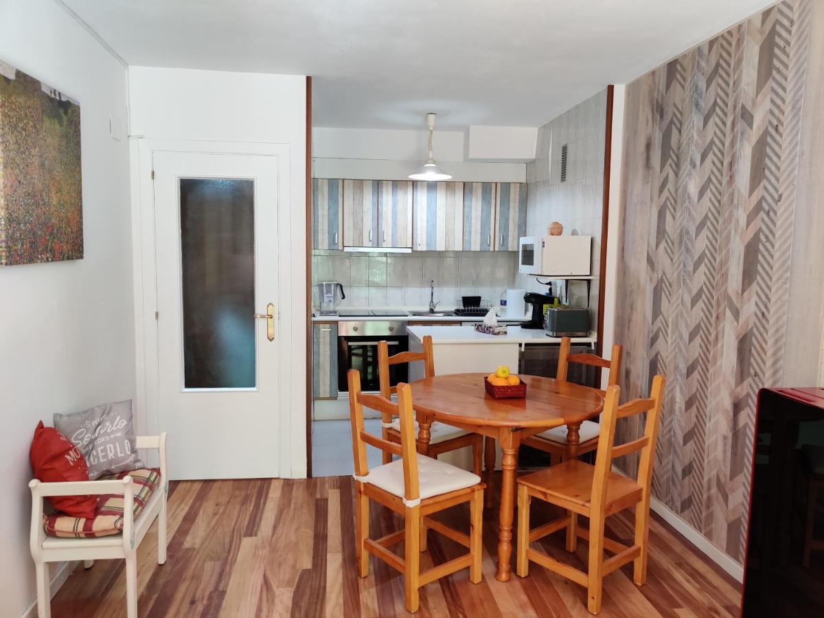 "Leo Pixel" Avairent Canfranc Estacion Apartment Bagian luar foto
