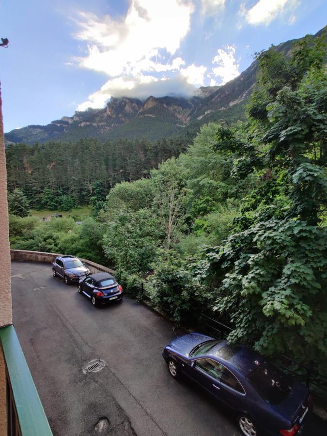 "Leo Pixel" Avairent Canfranc Estacion Apartment Bagian luar foto